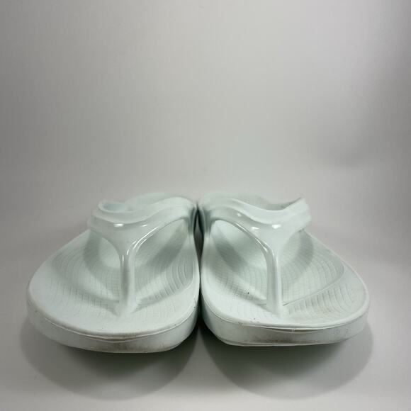 Oofos Oolala Luxe Flip Flops Womens Size 9 Ice White Comfort Recovery Sandals - Picture 2 of 9